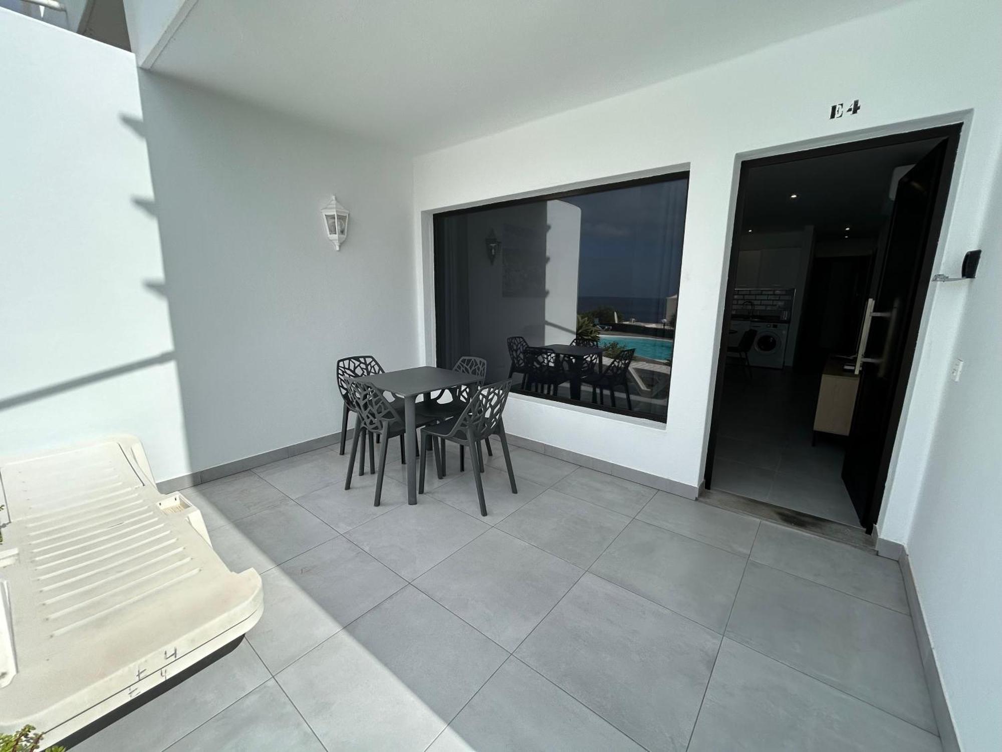 Stunning 2 Bedroom Seafront Apartment Puerto del Carmen  Eksteriør billede
