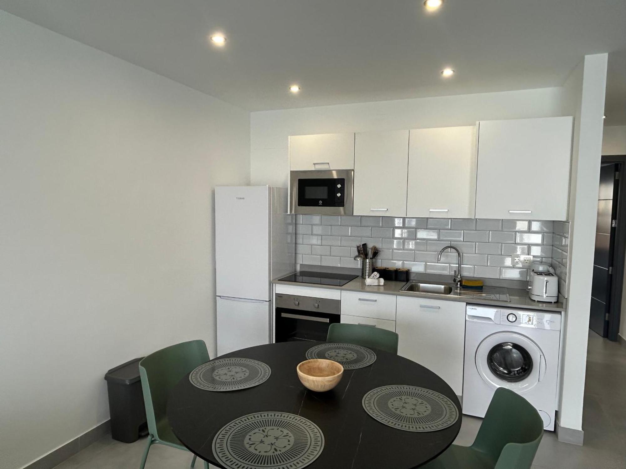 Stunning 2 Bedroom Seafront Apartment Puerto del Carmen  Eksteriør billede