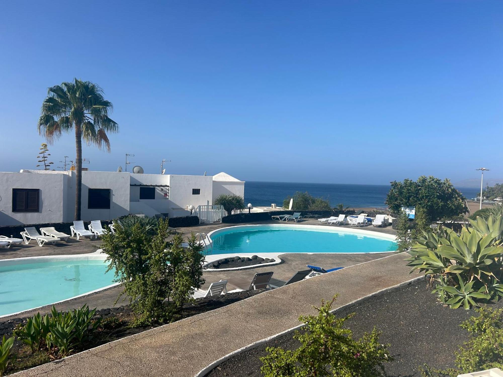 Stunning 2 Bedroom Seafront Apartment Puerto del Carmen  Eksteriør billede